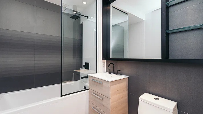 Rented by Nooklyn NYC LLC | media 8