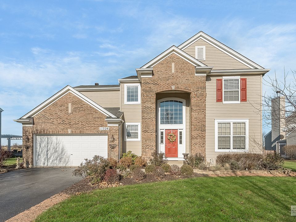 1st image of 11328 S Glenbrook Cir