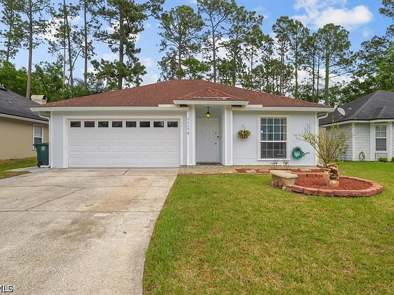 11179 Bentley Trace Ln E — Photo 20