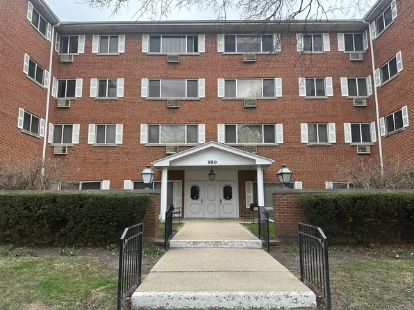 950 Washington Blvd APT 207, Oak Park, IL 60302
