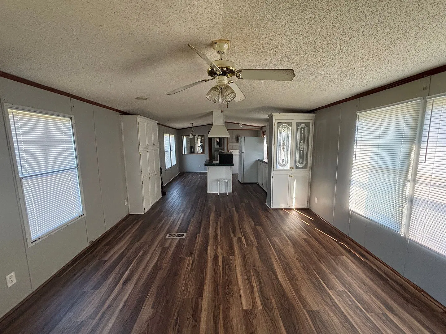 3 Bed 2 Bath in Perry Estates - Move in Ready — Photo 2
