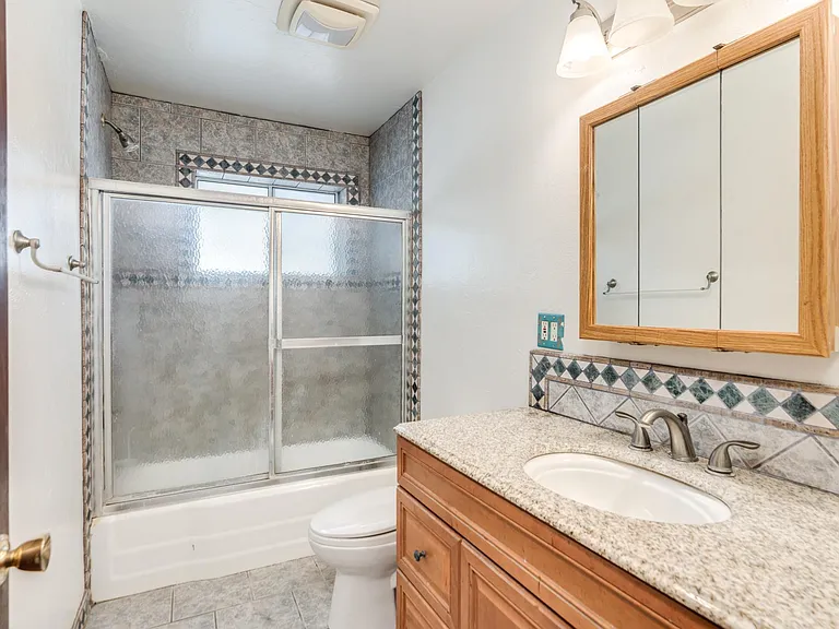 4009 N Tyndall Ave — Photo 12