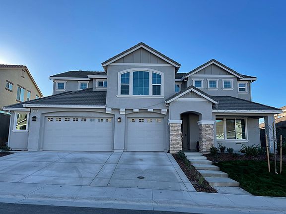 2nd image of 4847 White Pine Dr