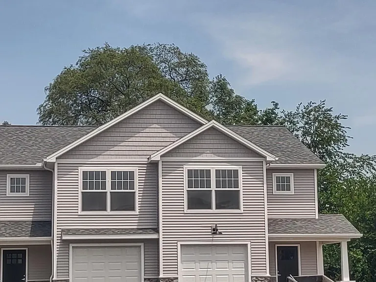3001 Luverne Ave — Photo 1