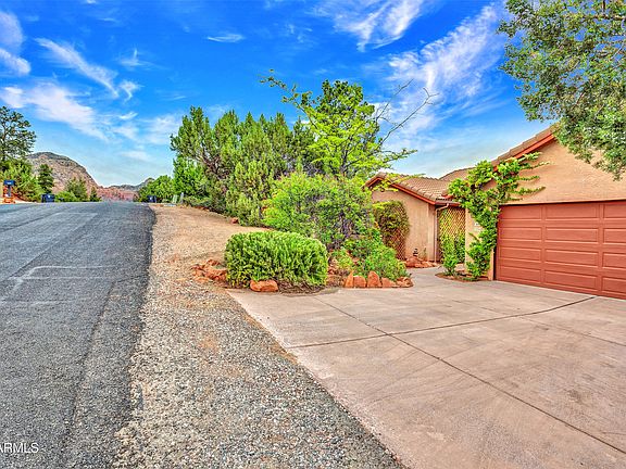2nd image of 2256 ROADRUNNER Road