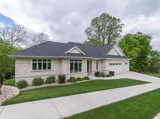 3310 Rimrock Ct NE, Cedar Rapids, IA 52402