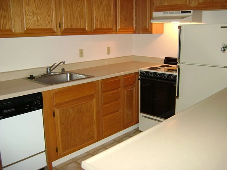 R13 — Photo 7