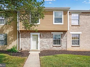 97 Lexton Dr #97, York, PA 17404