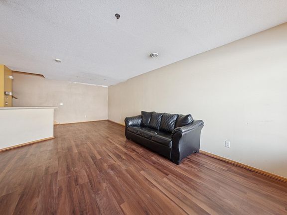 5th image of 10739 Unity Ln N