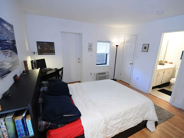 1737 T St NW #202 — Photo 9