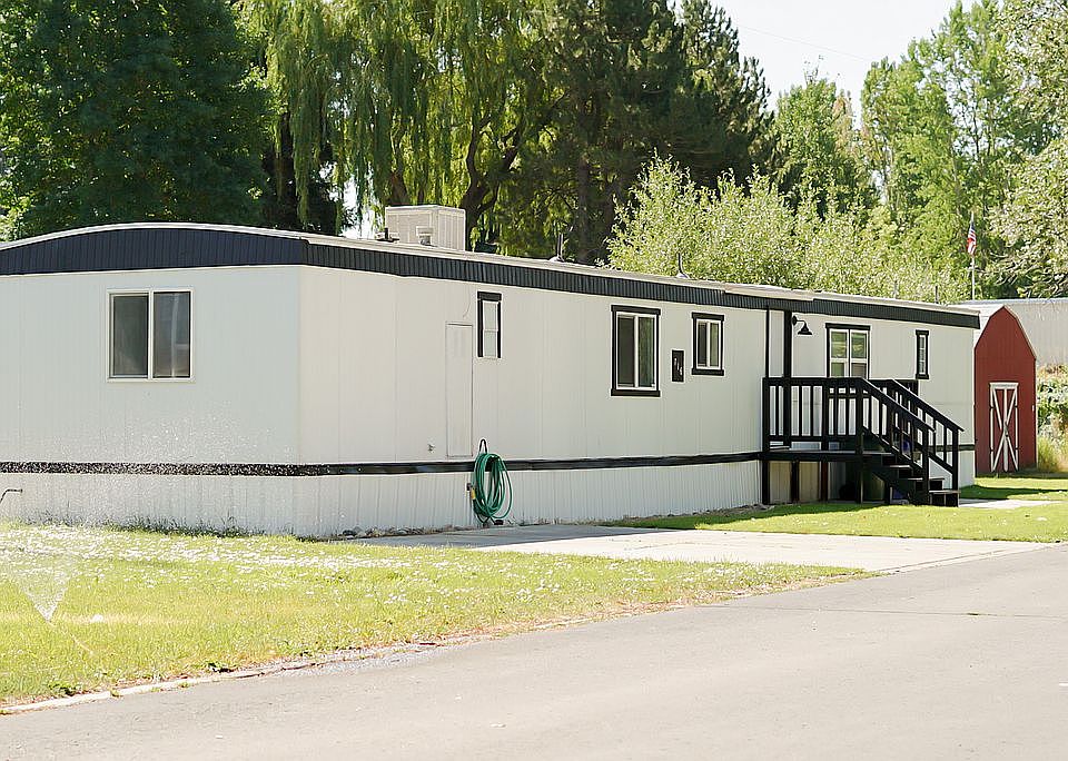 1st image of 716 Lupine Cir