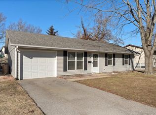 702 W Madison St, O'Fallon, IL 62269