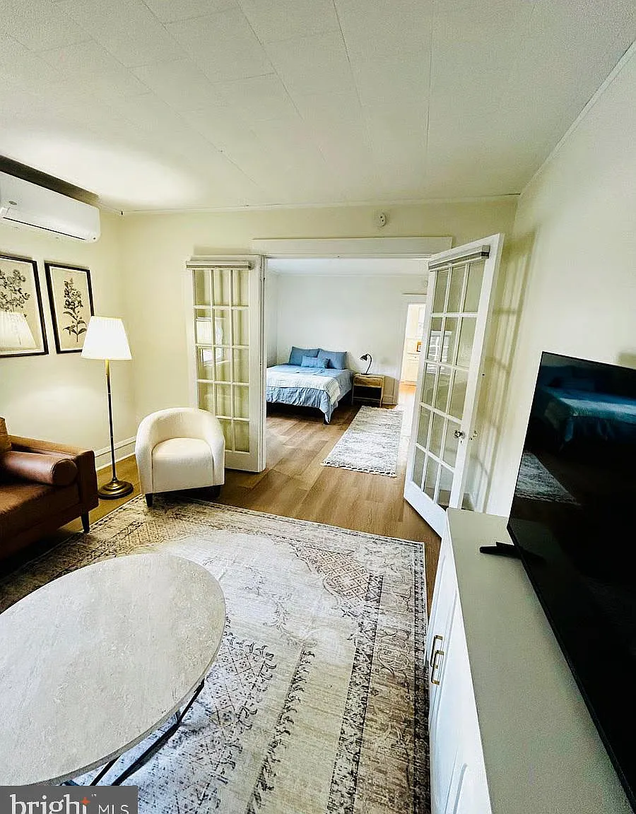 1 bed, 1514 sqft, $2,400 — Photo 3
