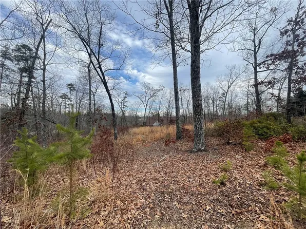 408 Falcons Lair West Dr, Walhalla, SC 29691