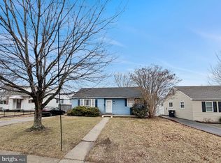 15 Mark Dr, New Castle, DE