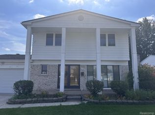 11200 Forrer Dr, Sterling Heights, MI