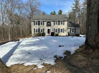 34 Beacon Hill Rd, Windham, NH 03087