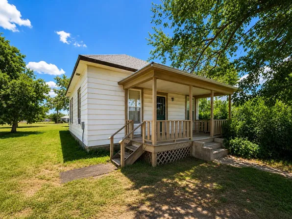 107 S Missouri St, Kanopolis, KS 67454