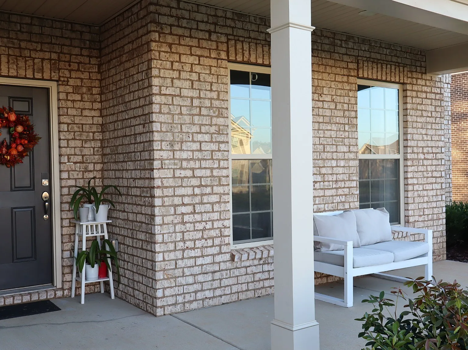 4 bed, 2.5 bath, 2887 sqft, $3,400 — Photo 3