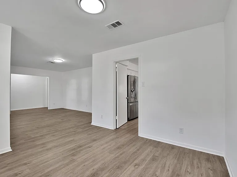 10513 Moorberry Ln — Photo 9