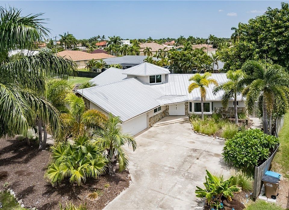 1st image of 529 Coral Dr