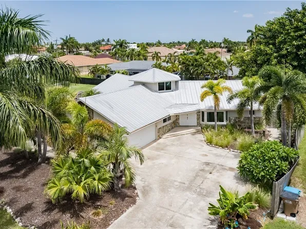 529 Coral Dr, Cape Coral, FL 33904