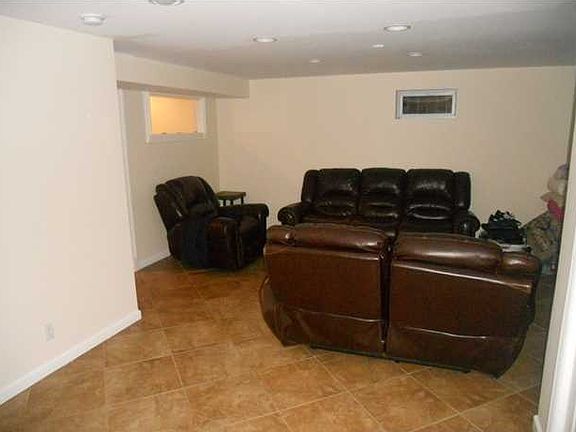 5th image of 221 Livermore Ave