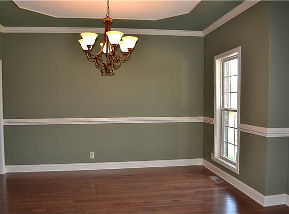 2nd image of 169 Roanoke Sta