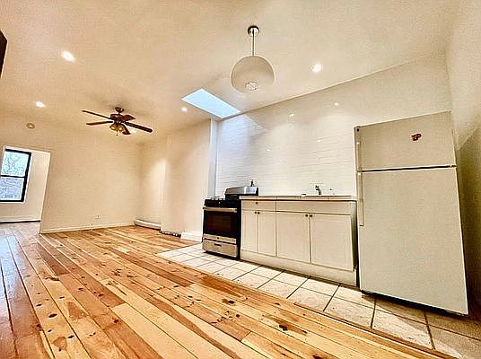1st image of 345 Tompkins Ave #3