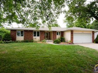 5974 SW Christina Ct, Topeka, KS 66614