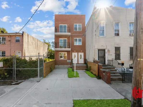 1116 Blake Avenue image 1 of 44