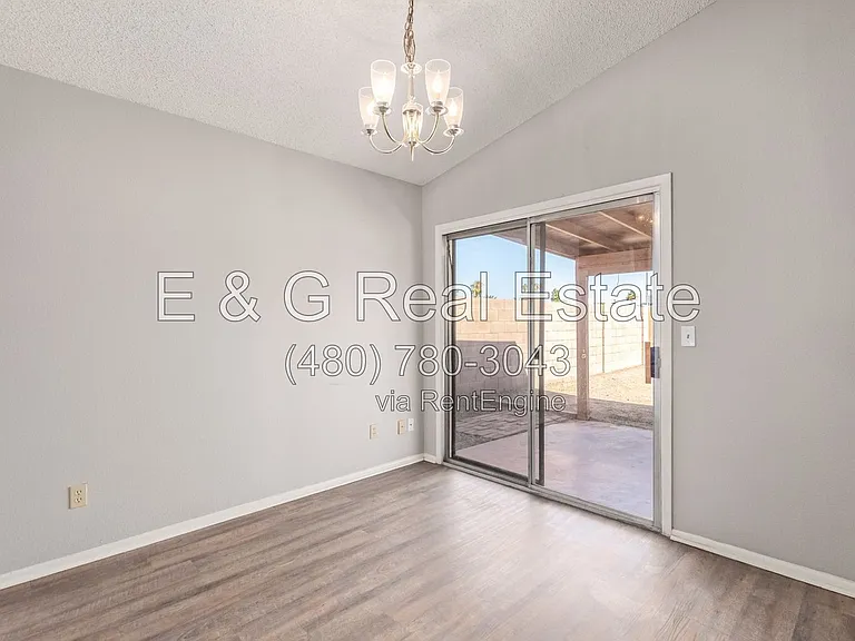8651 N 107th Dr — Photo 1