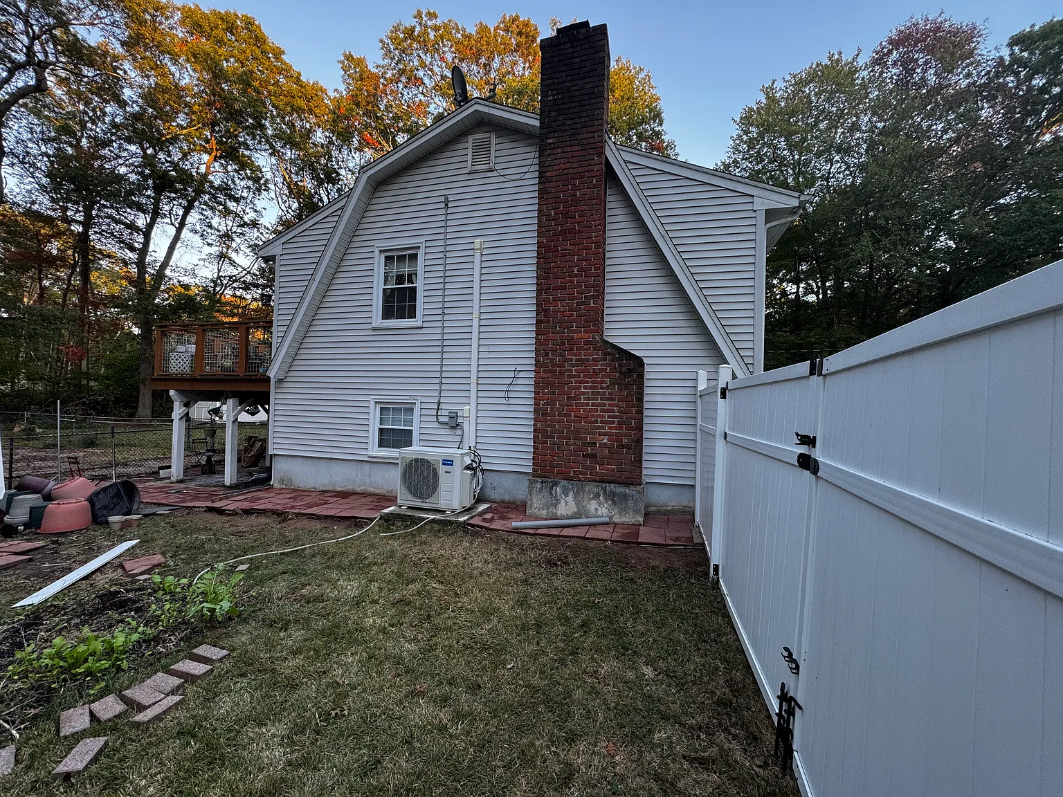 3 bed, 1708 sqft, $2,950 — Photo 4