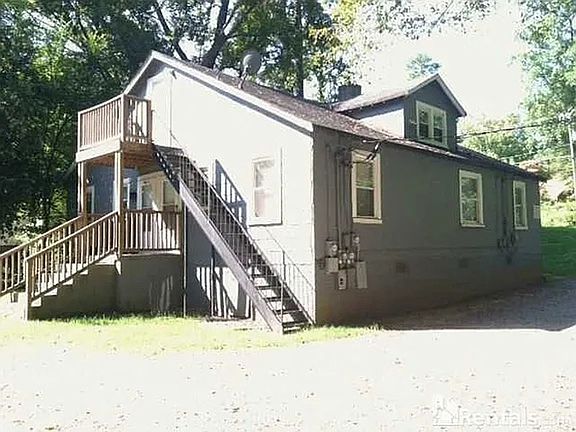 2nd image of 4104 Glenwood Dr #D