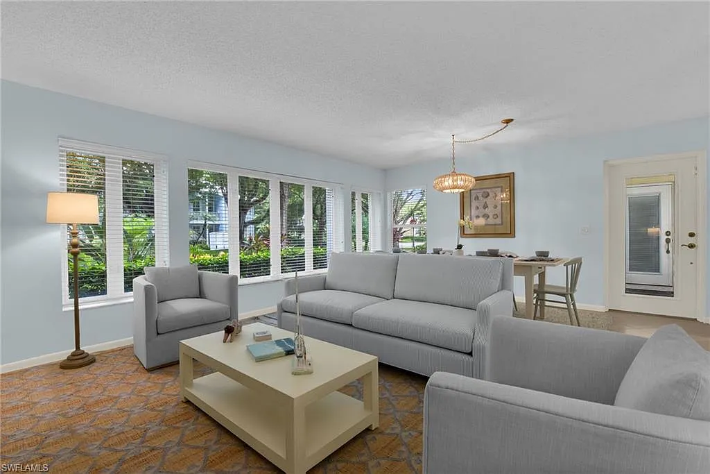 2 bed, 2.0 bath, 979 sqft, $9,500 — Photo 3