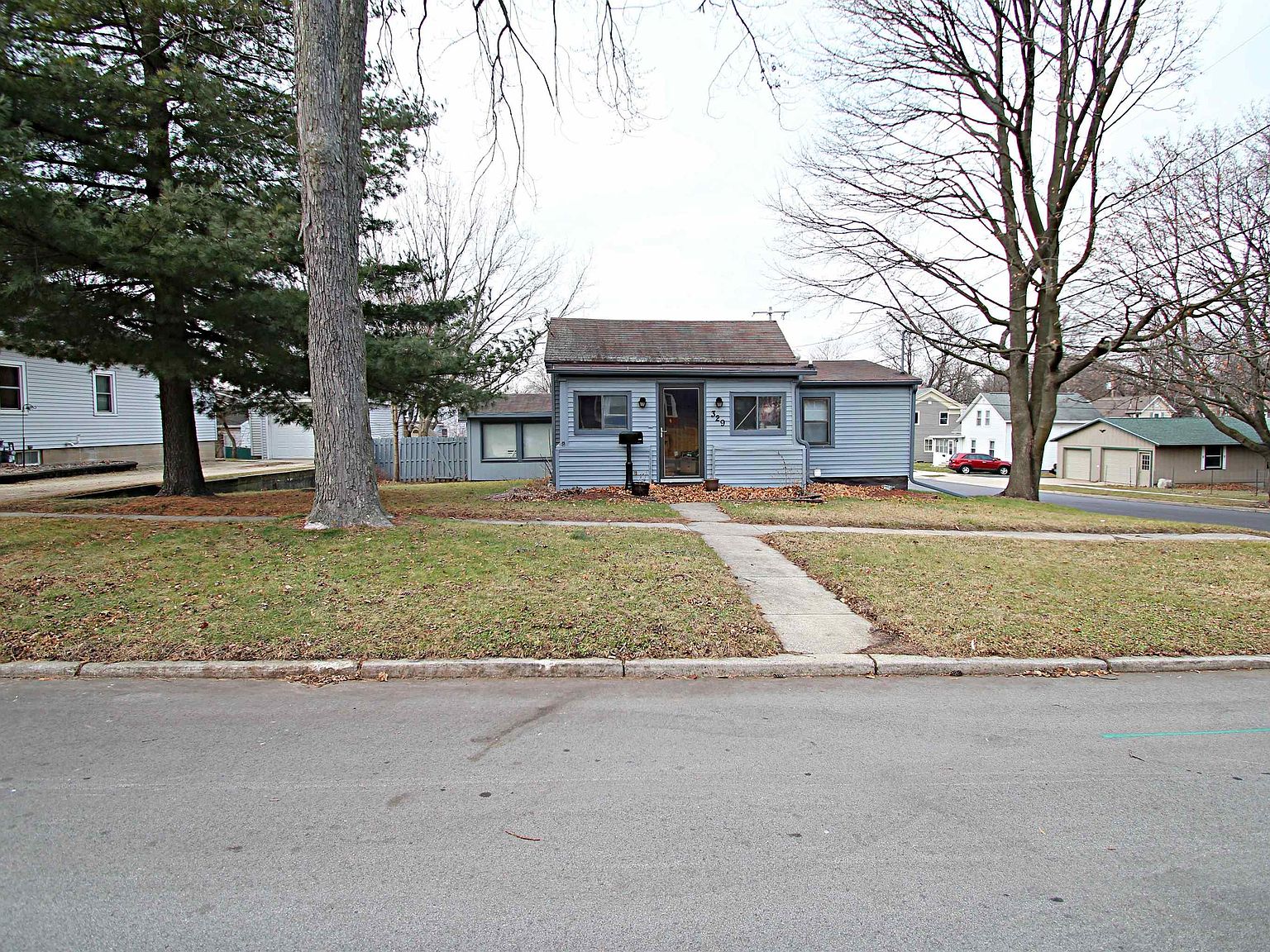 329 Clarence St, Fort Atkinson, WI 53538 Zillow