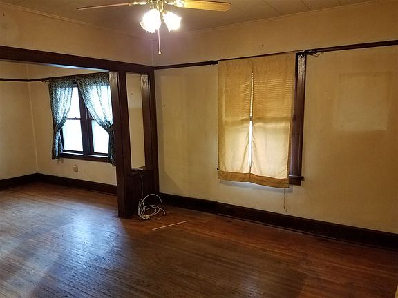 4th image of 2334 10th St