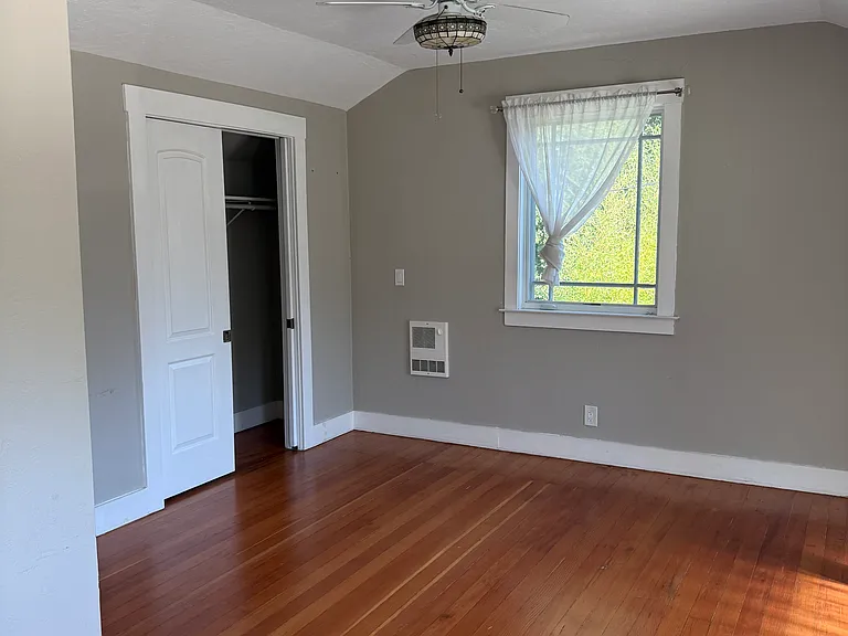 203 S 14th St #2 — Photo 7