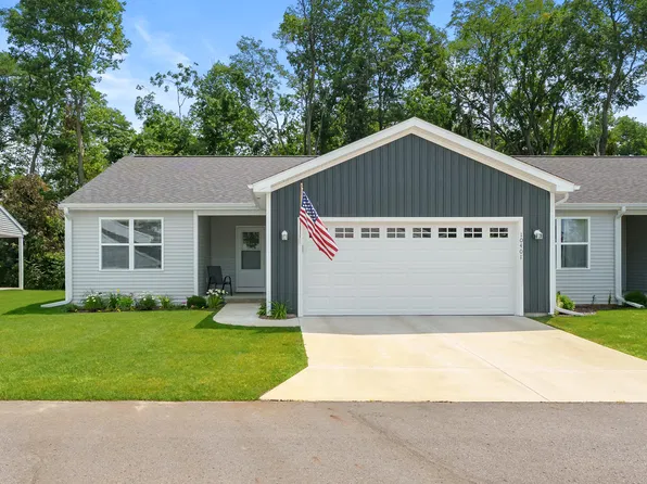 10401 Cougar Ln, Portage, MI 49024