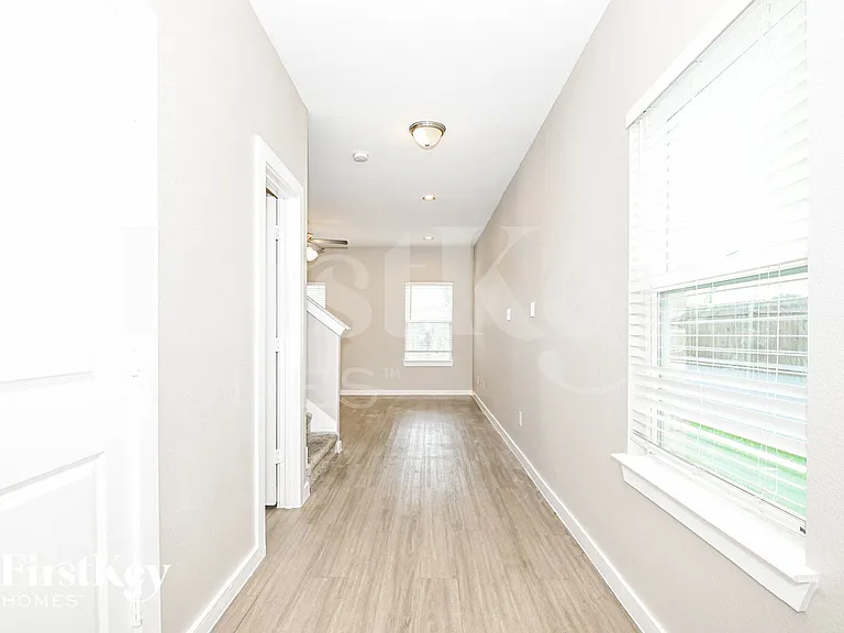9935 Rio Doso Dr — Photo 2