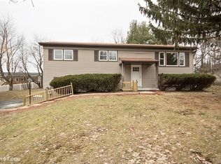 16 Mabel Rd, Middletown, NY 10941