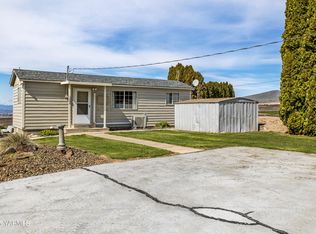 1680 Saint Hilaire Rd, Yakima, WA 98901