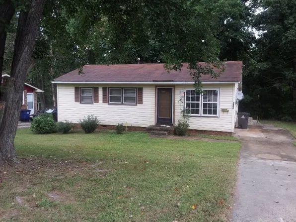 1468 E Sedgefield Dr, Winston Salem, NC 27107