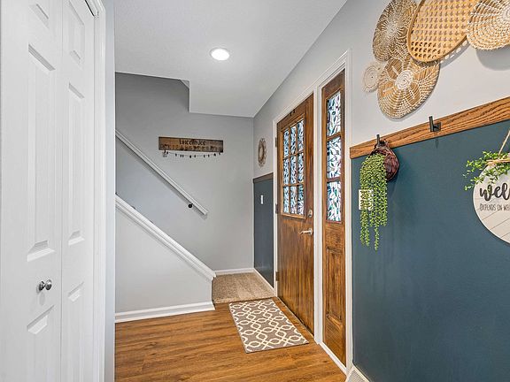 2nd image of 311 E Brownlie Ln