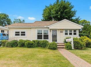 327 W Maple Rd, Clawson, MI 48017