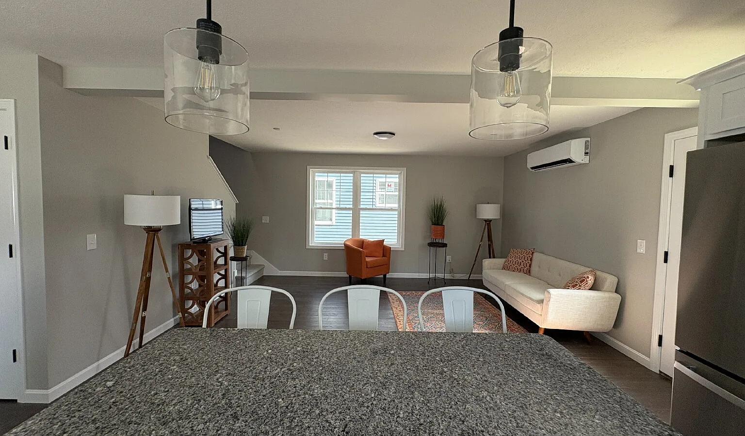 3 bed, 2.5 bath, 1500 sqft, $3,000 — Photo 3