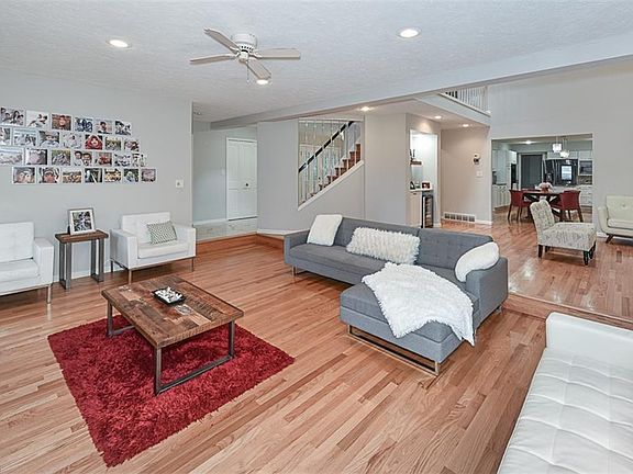 4th image of 30089 Gates Mills Blvd