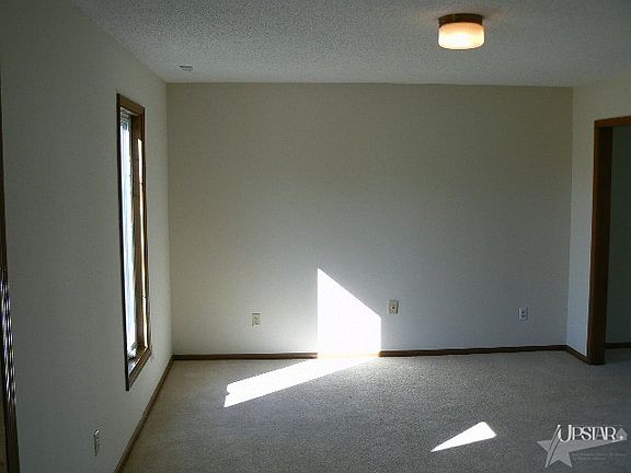 3rd image of 1516 Carlow Ct