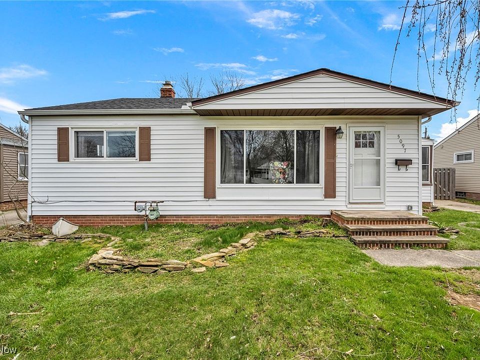 5097 Chestnut Hill Dr, Willoughby, OH 44094 | Zillow