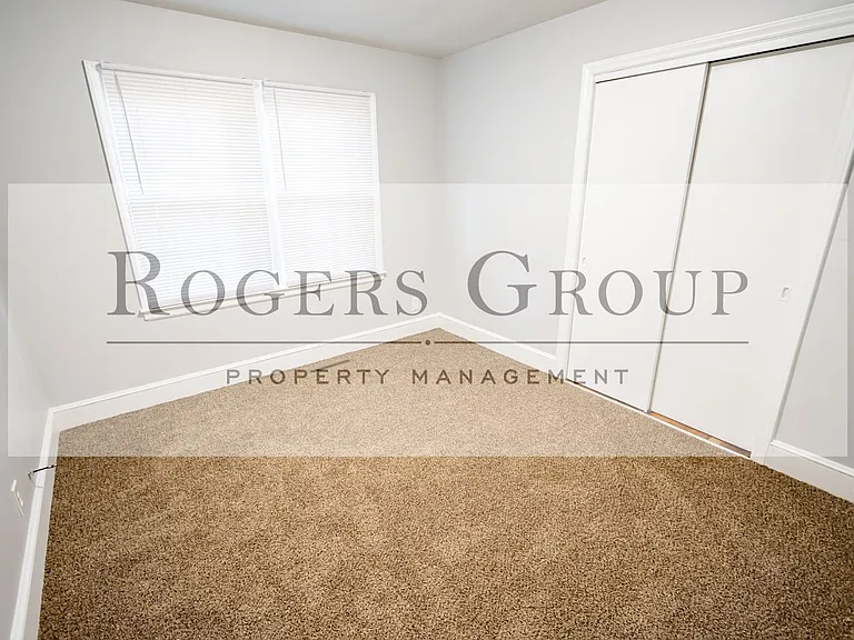 815 Eastway Dr — Photo 4